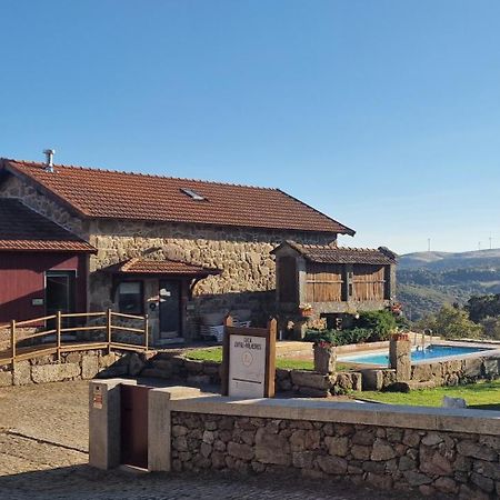 Casa Entre-Palheiros E Casa Do Canastro Montalegre Luaran gambar
