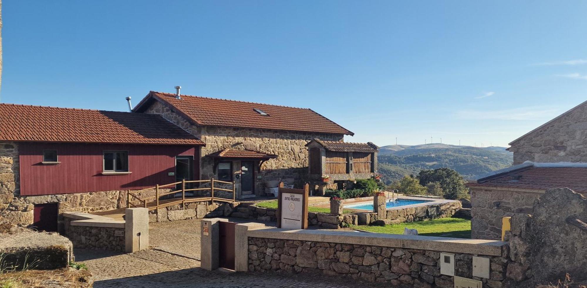 Casa Entre-Palheiros E Casa Do Canastro Montalegre Luaran gambar