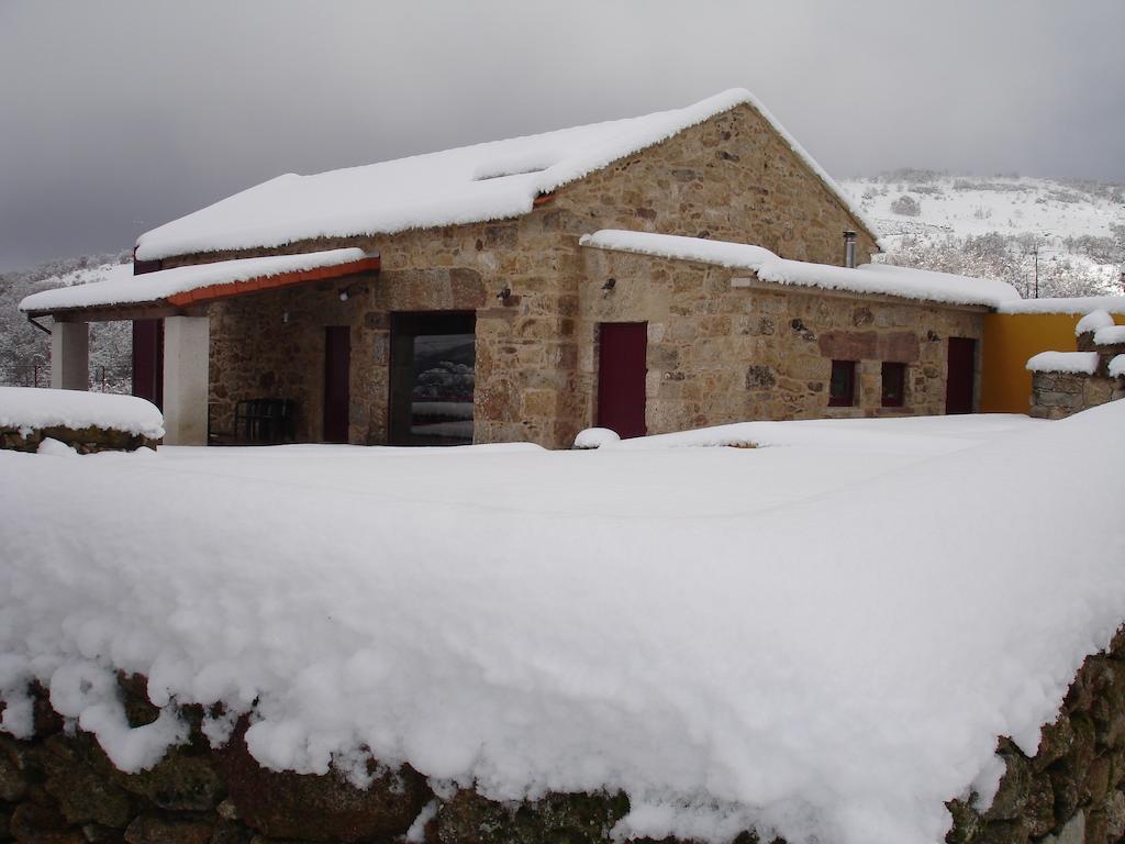 Casa Entre-Palheiros E Casa Do Canastro Montalegre Luaran gambar